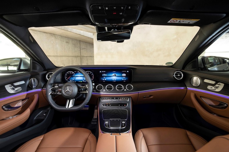 Volvo S90 2022 ra mắt và những gã sừng sỏ cùng phân khúc tại Việt Nam - 4 Volvo S90 2022 ra mắt và những gã sừng sỏ cùng phân khúc tại Việt Nam - 4