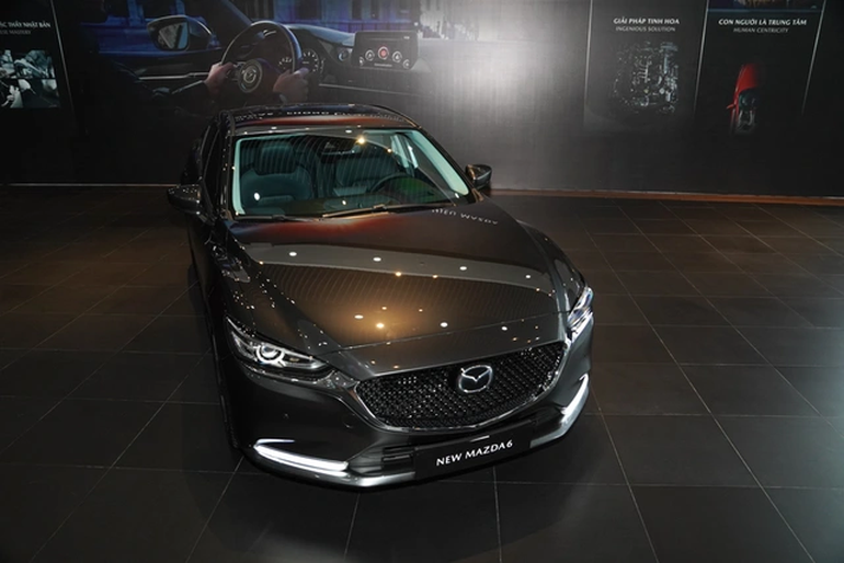 Đắt hơn 300 triệu đồng, Toyota Camry 2022 có gì để thách thức đối thủ? - 5 Đắt hơn 300 triệu đồng, Toyota Camry 2022 có gì để thách thức đối thủ? - 5