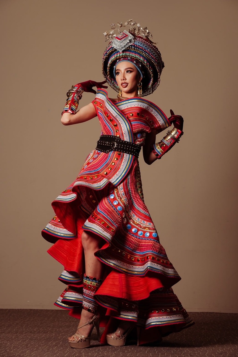 Hoa hậu Thùy Tiên đẹp kiêu sa như nữ thần - 10 Hoa hậu Thùy Tiên đẹp kiêu sa như nữ thần - 10