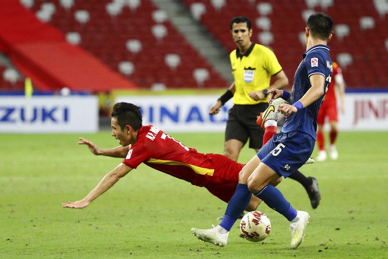 Trọng tài gây tranh cãi trận Việt Nam - Thái Lan rút lui khỏi AFF Cup - 1