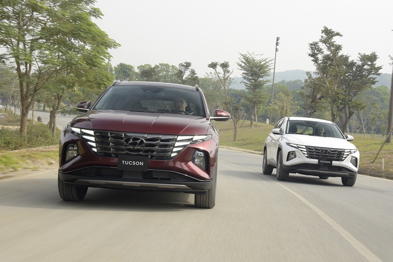 Hyundai Tucson mới ra mắt khách Việt, giá từ 825 triệu đồng - 2