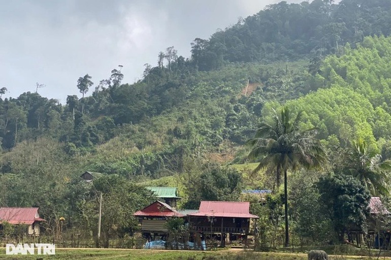 Niềm vui ngày cuối năm đến với khu tái định cư mới của đồng bào Vân Kiều - 1 Niềm vui ngày cuối năm đến với khu tái định cư mới của đồng bào Vân Kiều - 1
