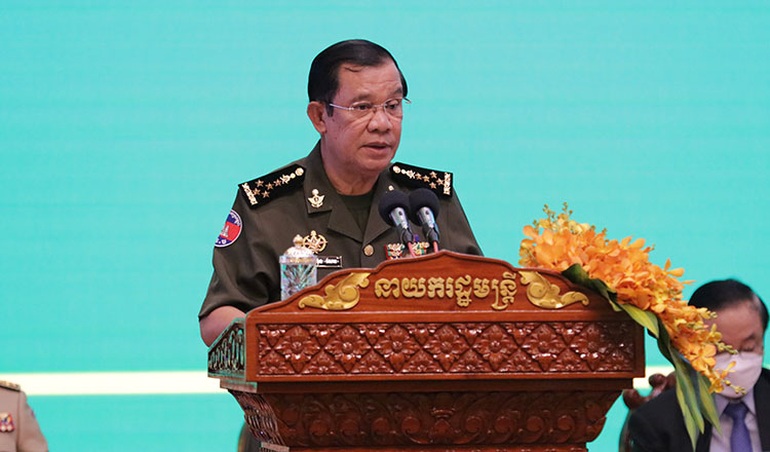 Sau con trai, ông Hun Sen mong cháu cũng cạnh tranh ghế thủ tướng Campuchia - 1