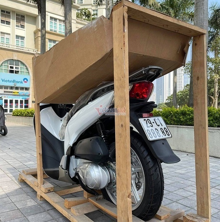 Những chiếc xe máy được hét giá cao nhất năm 2021, có xe gần 2 tỷ đồng - 3 Những chiếc xe máy được hét giá cao nhất năm 2021, có xe gần 2 tỷ đồng - 3