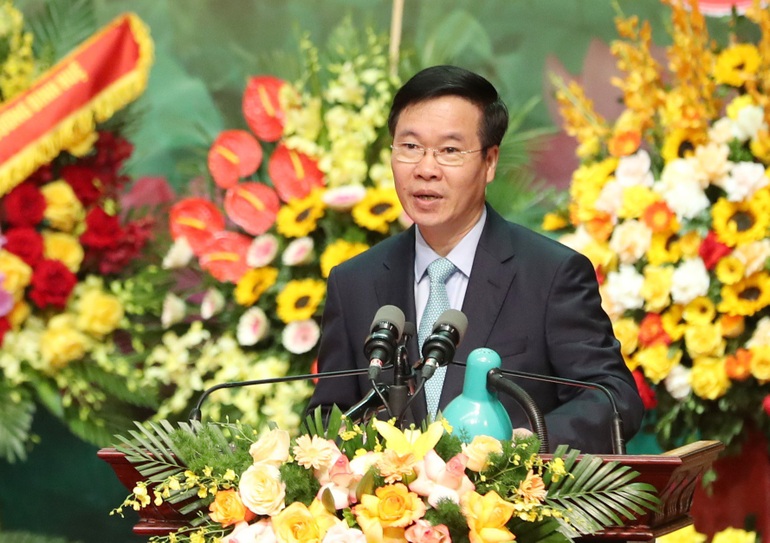 Hàng trăm nhà báo không ngại hiểm nguy, chiến đấu trên tuyến đầu chống dịch - 4 Hàng trăm nhà báo không ngại hiểm nguy, chiến đấu trên tuyến đầu chống dịch - 4