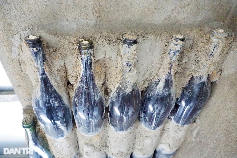 Dị nhân 15 năm nhặt vỏ chai về xây ngôi nhà độc nhất vô nhị ở Quảng Nam - 11