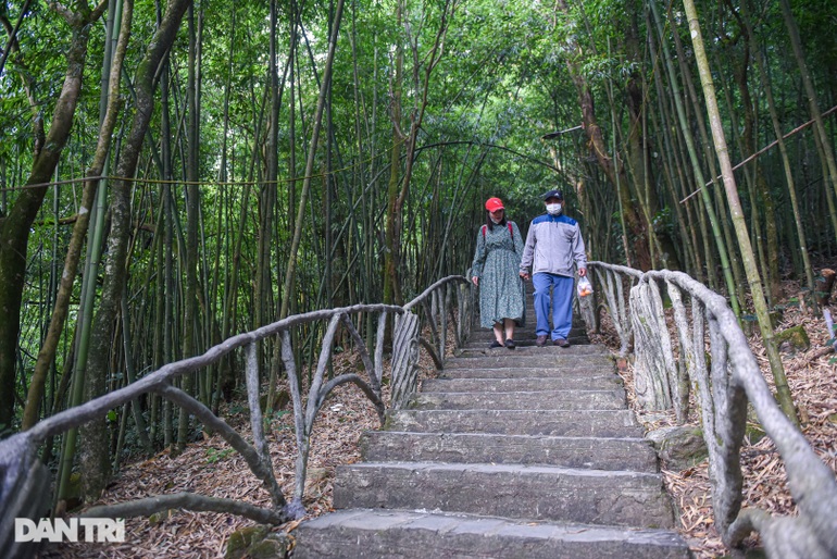 Thăm ngôi đền thiêng Bà Chúa Thượng Ngàn cách Hà Nội hơn 70km - 3