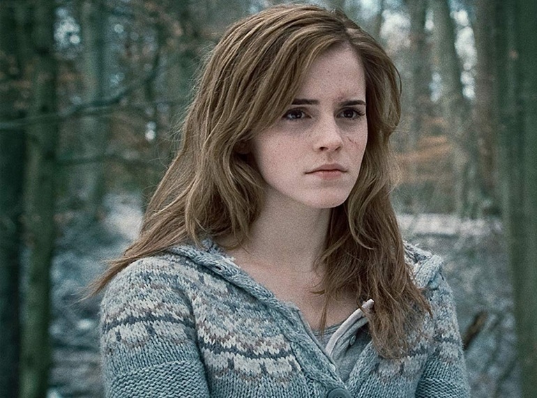 Emma Watson nói gì khi bị nhầm ảnh thuở nhỏ với Emma Roberts? - 5