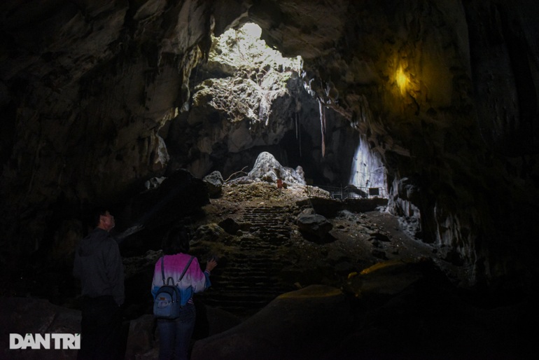 Mục sở thị ngôi chùa có hang Sơn Đoòng thu nhỏ ở Hà Nội - 8