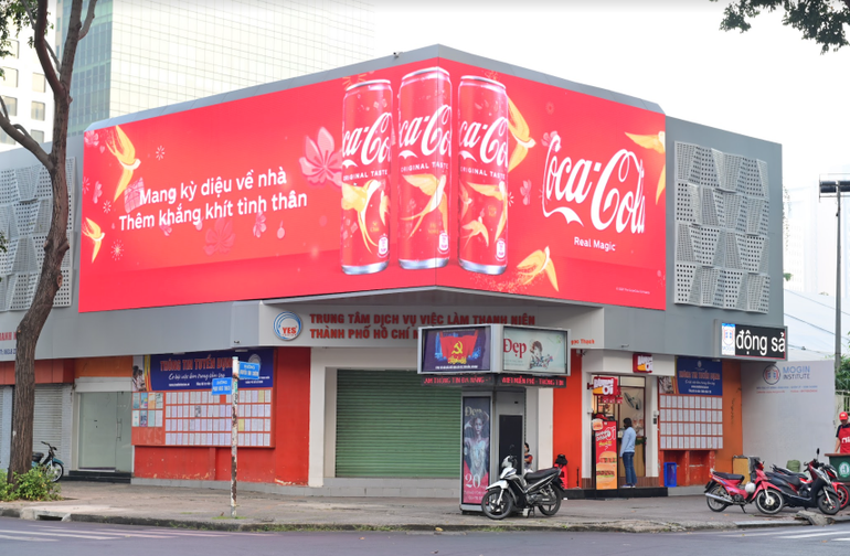Coca-Cola - Với khẩu hiệu \