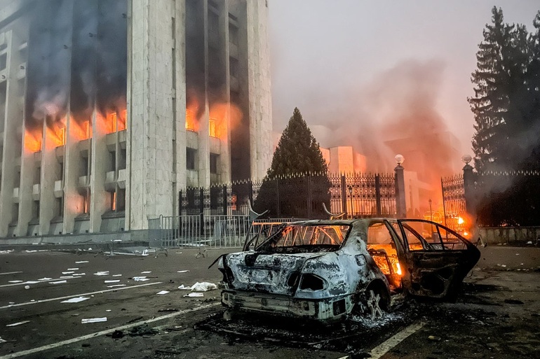Hơn 200 người thiệt mạng trong tuần bạo loạn chưa từng thấy ở Kazakhstan - 1