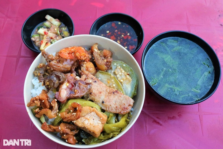 Mountain town rice bowl conquers check-in visitors, a shop sells 300 servings per day - 4