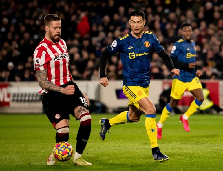 Ronaldo trở lại, Man Utd thắng đẹp trên sân Brentford - 3