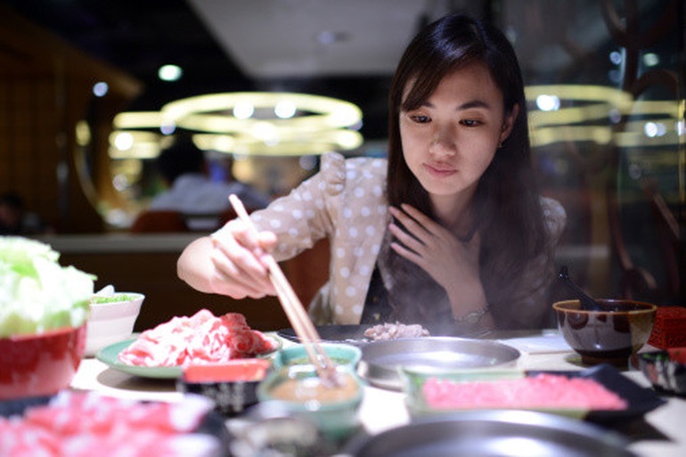 Giới trẻ ở quốc gia tỷ dân bỗng đổ xô... ăn chay - 3 Giới trẻ ở quốc gia tỷ dân bỗng đổ xô... ăn chay - 3