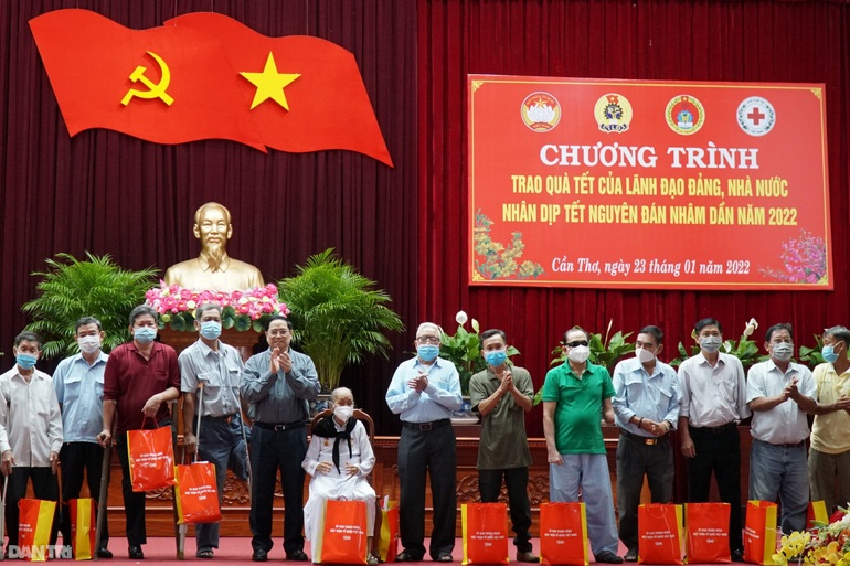 Thủ tướng: Cần Thơ phải quan tâm nuôi dạy các cháu mồ côi do Covid-19 - 3 Thủ tướng: Cần Thơ phải quan tâm nuôi dạy các cháu mồ côi do Covid-19 - 3