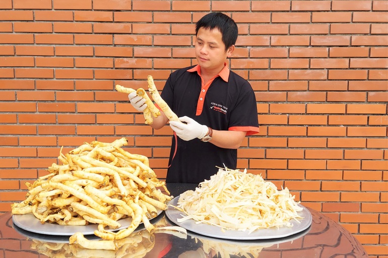 Làm mứt từ nhân sâm người nghèo bán mỏi tay ngày giáp Tết - 5 Làm mứt từ nhân sâm người nghèo bán mỏi tay ngày giáp Tết - 5