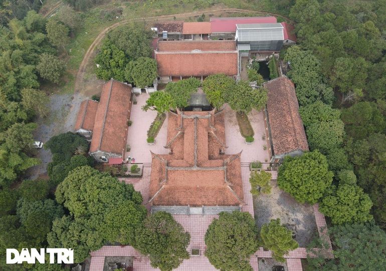 Ngôi chùa cổ nghìn năm tuổi nằm lọt thỏm giữa đồi thông ở Hà Nội - 1