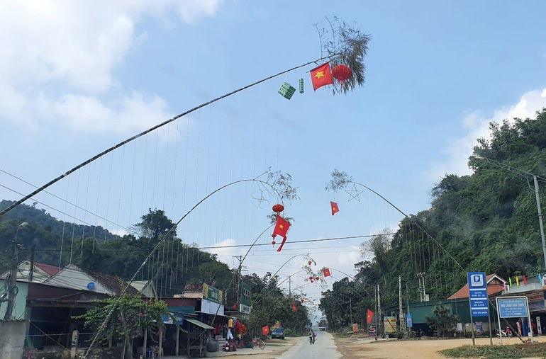 Nguồn gốc và ý nghĩa cây Nêu ngày Tết trong văn hóa Việt - 2