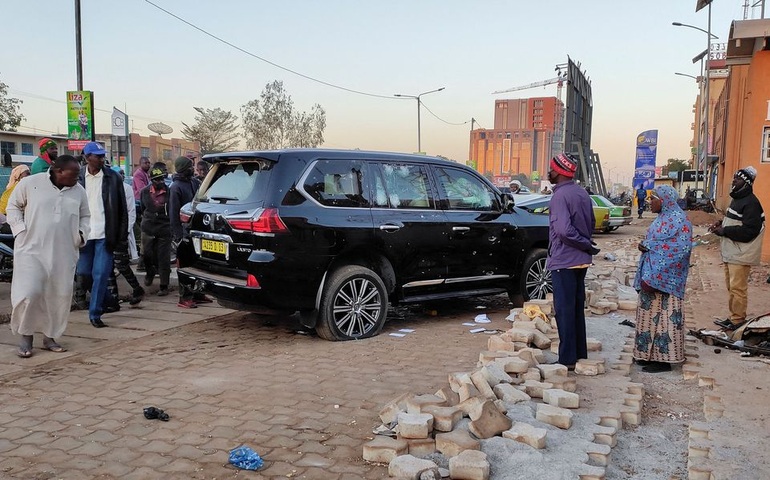 Quân đội bắt giữ Tổng thống Burkina Faso - 2 Quân đội bắt giữ Tổng thống Burkina Faso - 2