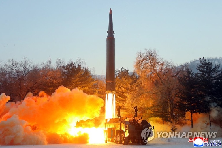 North Korea is suspected of testing the largest intercontinental ballistic missile in 5 years - 1