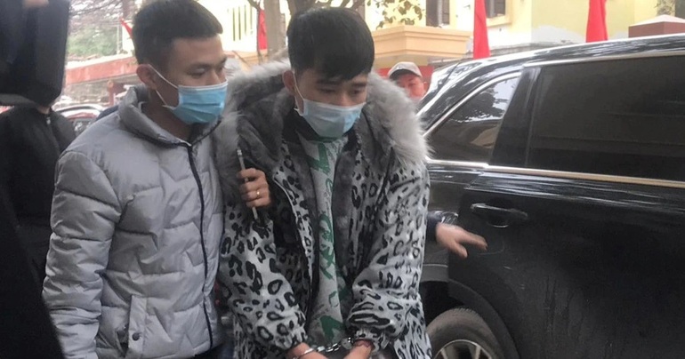 Khởi tố, bắt tạm bạn gái nghi phạm cướp ngân hàng - 1 Khởi tố, bắt tạm bạn gái nghi phạm cướp ngân hàng - 1
