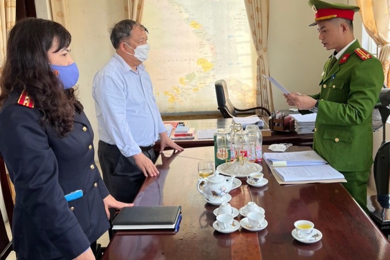 Gây thất thoát gần 9 tỷ đồng, nguyên Trưởng phòng TN-MT huyện bị khởi tố - 1 Gây thất thoát gần 9 tỷ đồng, nguyên Trưởng phòng TN-MT huyện bị khởi tố - 1