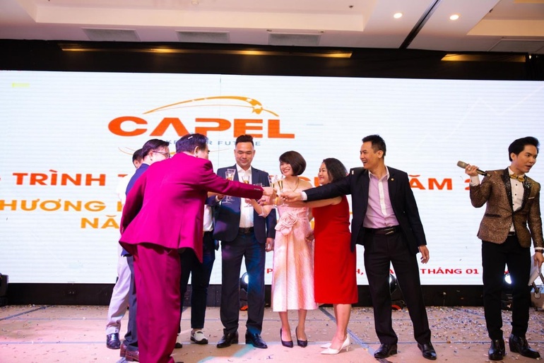 Capel dành hàng chục tỷ đồng tri ân nhân viên và khách hàng cuối năm - 1 Capel dành hàng chục tỷ đồng tri ân nhân viên và khách hàng cuối năm - 1