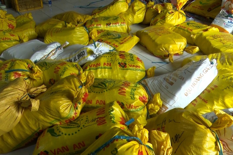 Phát hiện hơn 6.500 kg chả đòn chay sử dụng hàn the - 2 Phát hiện hơn 6.500 kg chả đòn chay sử dụng hàn the - 2