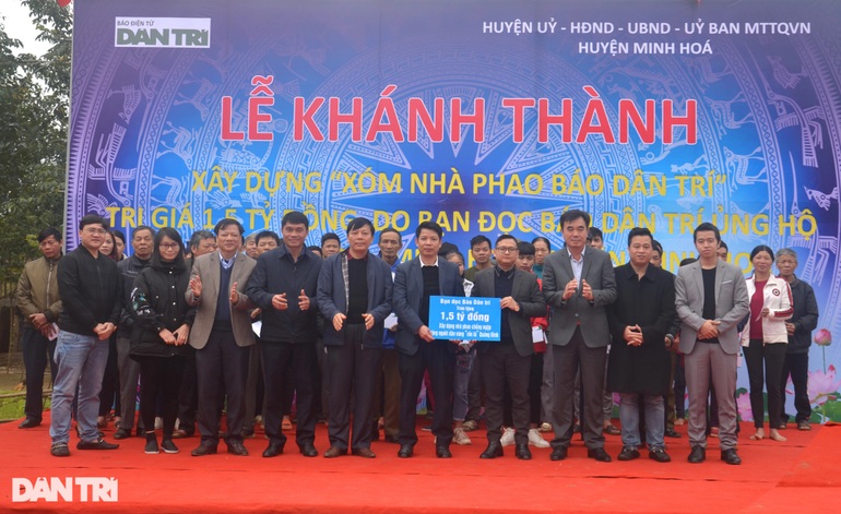 Nhà phao Dân trí - Điểm tựa của người dân vùng rốn lũ - 3 Nhà phao Dân trí - Điểm tựa của người dân vùng rốn lũ - 3