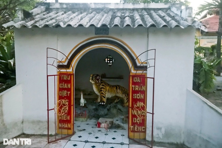 Nghĩa hổ và chuyện người Nam Bộ thờ cọp - 2 Nghĩa hổ và chuyện người Nam Bộ thờ cọp - 2
