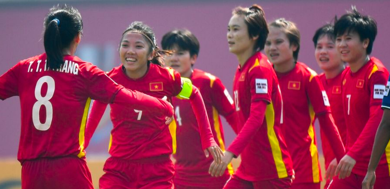 HLV Mai Đức Chung muốn tuyển nữ Việt Nam chơi với tinh thần Park Hang Seo - 2