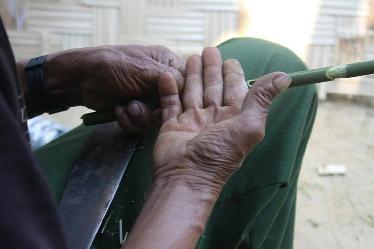 Chuyện tình đẹp về cây sáo tơm của người Khơ Mú - 1