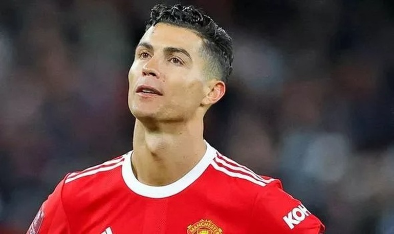Man Utd thua Middlesbrough, báo Anh đưa ra 20 lý do khuyên C.Ronaldo ra đi - 1