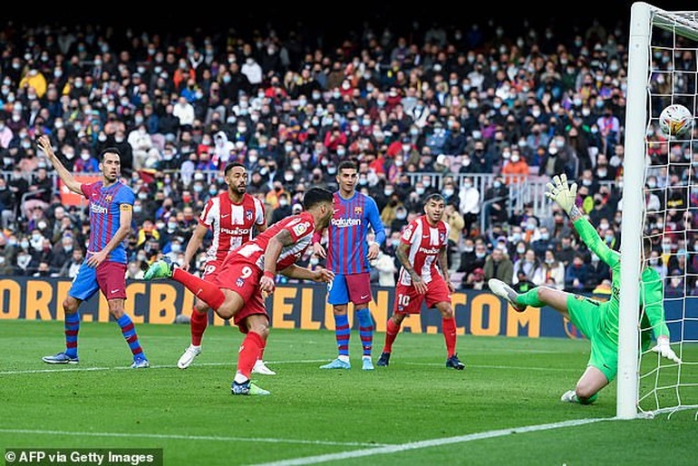 Barcelona đánh bại Atletico, Real Madrid vững ngôi đầu bảng La Liga - 6