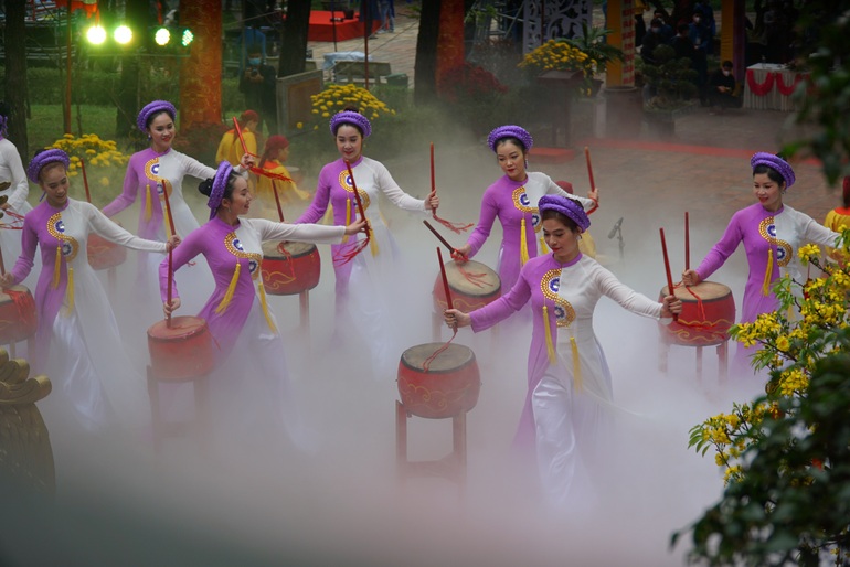 Ấn tượng lễ hội đền Huyền Trân ở cố đô Huế - 6 Ấn tượng lễ hội đền Huyền Trân ở cố đô Huế - 6