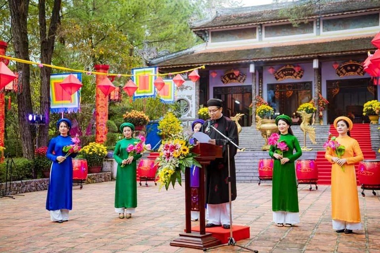 Ấn tượng lễ hội đền Huyền Trân ở cố đô Huế - 2 Ấn tượng lễ hội đền Huyền Trân ở cố đô Huế - 2