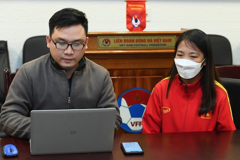 Đội trưởng tuyển nữ Việt Nam nói gì về khả năng sang châu Âu thi đấu? - 1