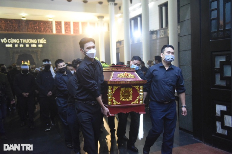 NSND Thu Hà, Trung Hiếu cùng dàn nghệ sĩ đưa tiễn NSƯT Tiến Hợi - 18 NSND Thu Hà, Trung Hiếu cùng dàn nghệ sĩ đưa tiễn NSƯT Tiến Hợi - 18