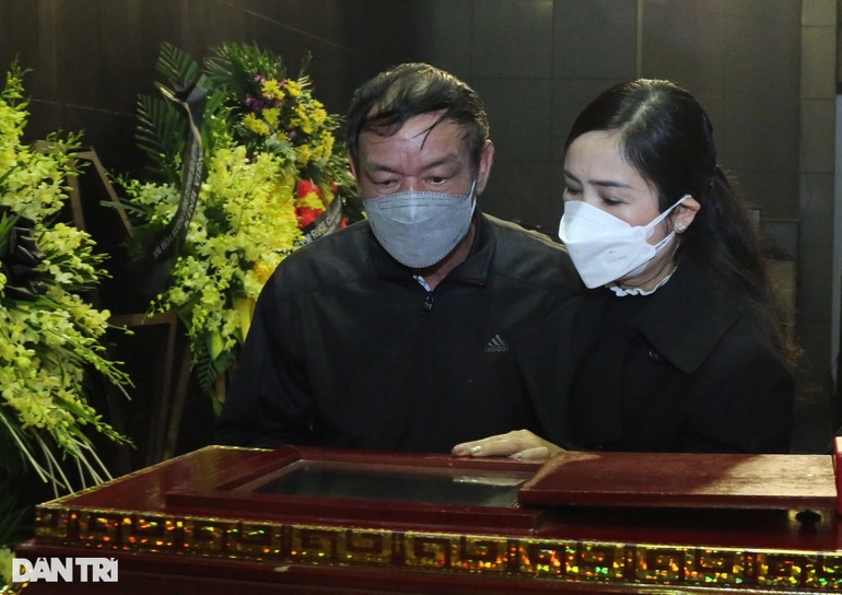 NSND Thu Hà, Trung Hiếu cùng dàn nghệ sĩ đưa tiễn NSƯT Tiến Hợi - 9 NSND Thu Hà, Trung Hiếu cùng dàn nghệ sĩ đưa tiễn NSƯT Tiến Hợi - 9