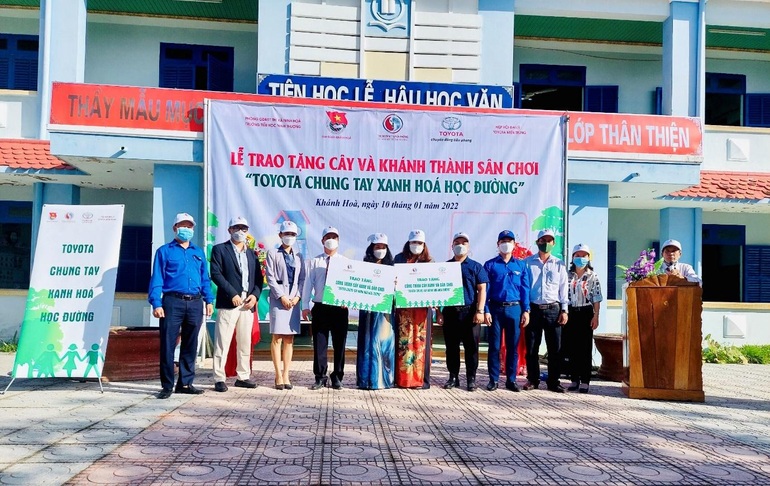 Toyota Việt Nam tặng cây xanh và sân chơi cho trường học ở tỉnh Khánh Hòa - 1
