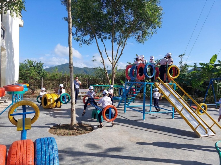 Toyota Việt Nam tặng cây xanh và sân chơi cho trường học ở tỉnh Khánh Hòa - 2