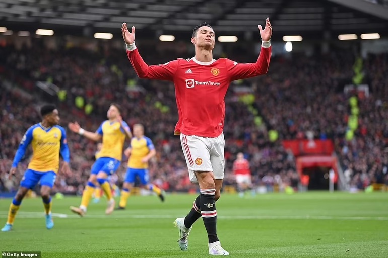 C.Ronaldo trải qua chuỗi trận tịt ngòi vô cùng tệ hại - 2 C.Ronaldo trải qua chuỗi trận tịt ngòi vô cùng tệ hại - 2