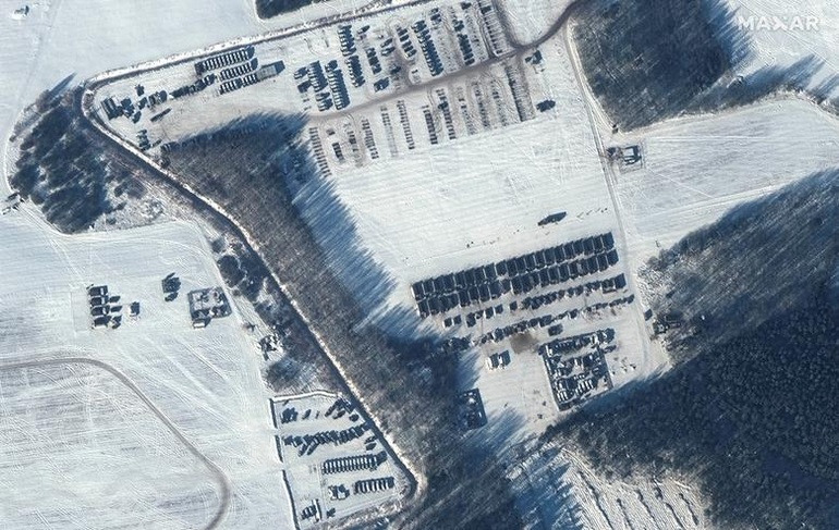 Những ngày căng như dây đàn ở Ukraine - 12