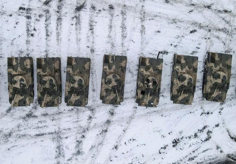 Những ngày căng như dây đàn ở Ukraine - 16