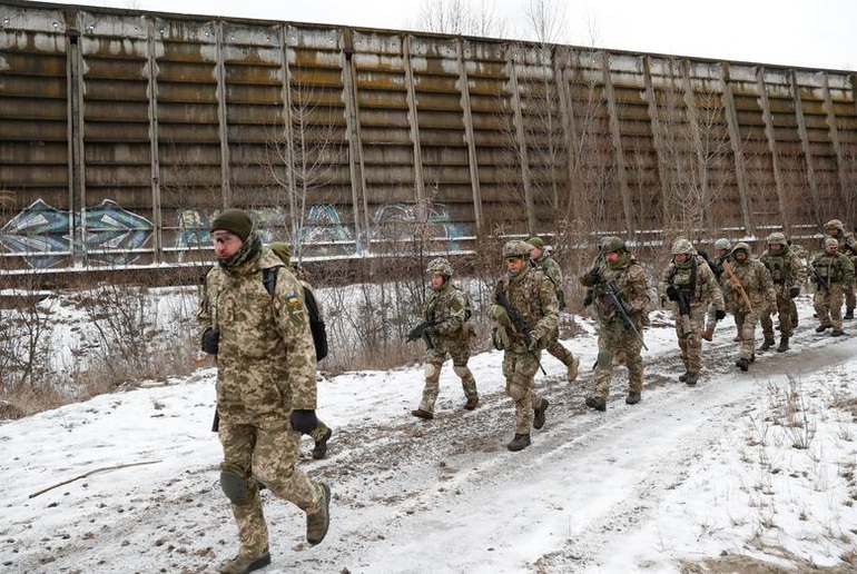 Những ngày căng như dây đàn ở Ukraine - 9