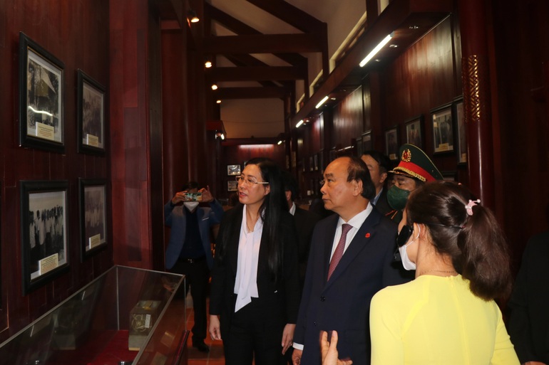 Chủ tịch nước Nguyễn Xuân Phúc thăm, làm việc tại Quảng Ngãi - 1