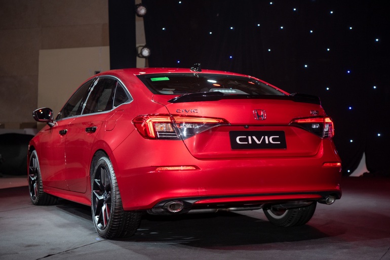 Giá cao nhất phân khúc sedan hạng C, Honda Civic 2022 có gì mới? - 6