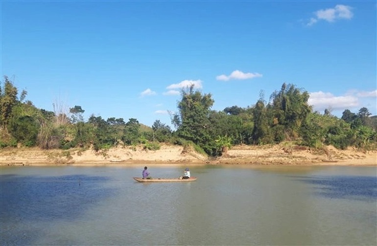Kon Tum lấy ý kiến dân khi làm dự án thủy điện trong làng du lịch - 2 Kon Tum lấy ý kiến dân khi làm dự án thủy điện trong làng du lịch - 2