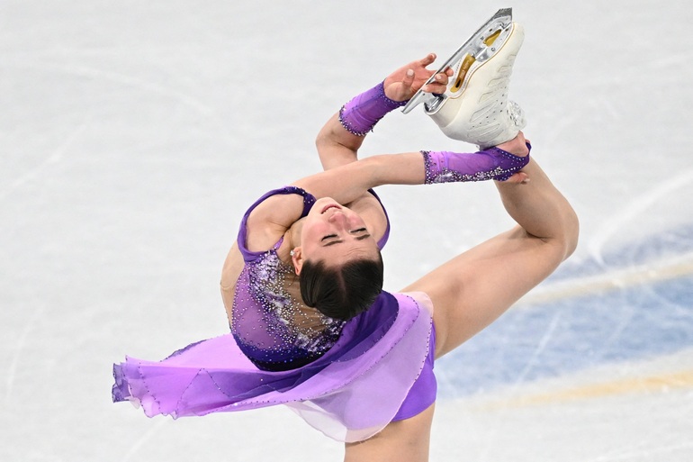 Thiên thần nước Nga khóc nức nở khi thi đấu ở Olympic - 9