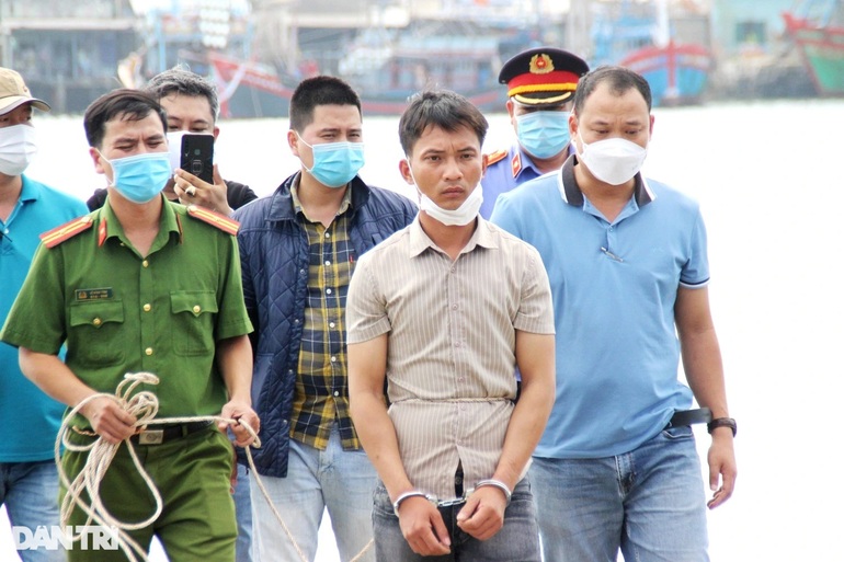 Cha ném con gái xuống sông: Bi kịch gia đình và nỗi đau quá sức chịu đựng - 4 Cha ném con gái xuống sông: Bi kịch gia đình và nỗi đau quá sức chịu đựng - 4